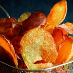 chips di patate in friggitrice ad aria